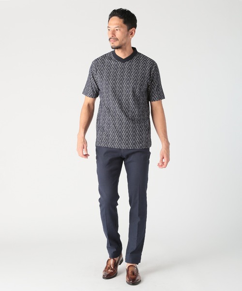 MEN'S BIGI(メンズビギ)の「リンクスジャガードVネックTEE(Tシャツ/カットソー・メンズ・ネイビー/ブラック・03/02/04)」の8枚目の写真