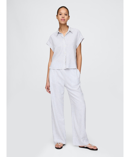 ギャップ　GAP リネン　シャツ　2枚セット　ホワイト　ベージュ　美品　麻　長袖 ギャップ GAP リネン シャツ 2枚セット ホワイト ベージュ 美品