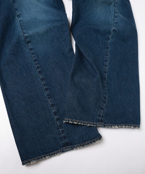 Jieda(ジエダ)の「USED 3D CUTTING DENIM PANTS(デニムパンツ・メンズ・インディゴブルー/ブラック・2/1)」の17枚目の写真