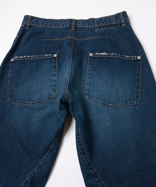 Jieda(ジエダ)の「USED 3D CUTTING DENIM PANTS(デニムパンツ・メンズ・インディゴブルー/ブラック・2/1)」の18枚目の写真