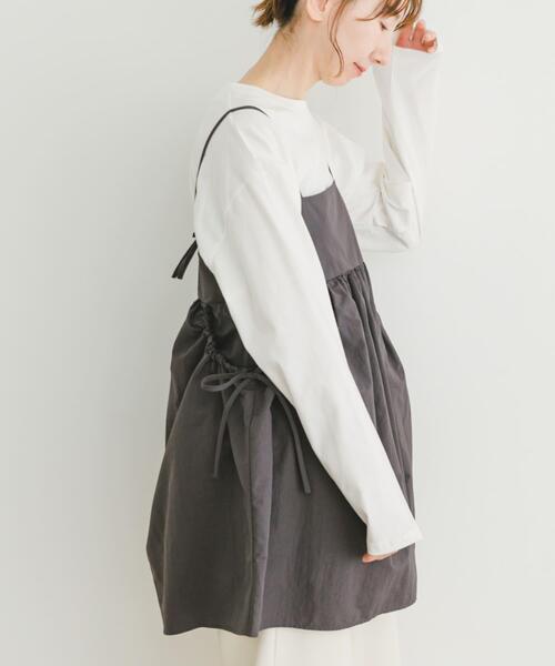 ITEMS URBANRESEARCH（アイテムズ アーバンリサーチ）の「ポケットギャザーキャミ（キャミソール・レディース・チャコールグレー/ベージュ・FREE）」の19枚目の写真