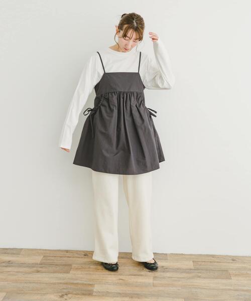 ITEMS URBANRESEARCH（アイテムズ アーバンリサーチ）の「ポケットギャザーキャミ（キャミソール・レディース・チャコールグレー/ベージュ・FREE）」の17枚目の写真