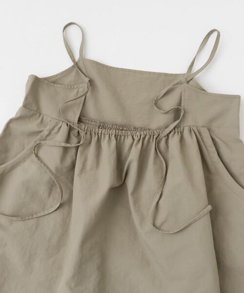 ITEMS URBANRESEARCH（アイテムズ アーバンリサーチ）の「ポケットギャザーキャミ（キャミソール・レディース・チャコールグレー/ベージュ・FREE）」の5枚目の写真