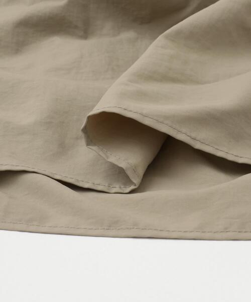 ITEMS URBANRESEARCH（アイテムズ アーバンリサーチ）の「ポケットギャザーキャミ（キャミソール・レディース・チャコールグレー/ベージュ・FREE）」の4枚目の写真