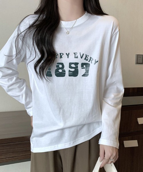 maison de LATIR（メゾンドラティール）の「フロントロゴプリント長袖Tシャツ（スウェット・レディース・ホワイト/ブラック・M/L/XL）」の9枚目の写真