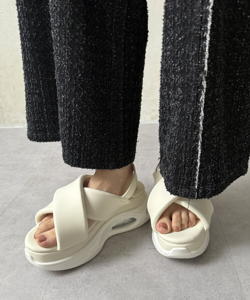 Thevon（ゼボン）の「厚底サンダル（サンダル・レディース・ブラック/アイボリー・M/L）」の8枚目の写真