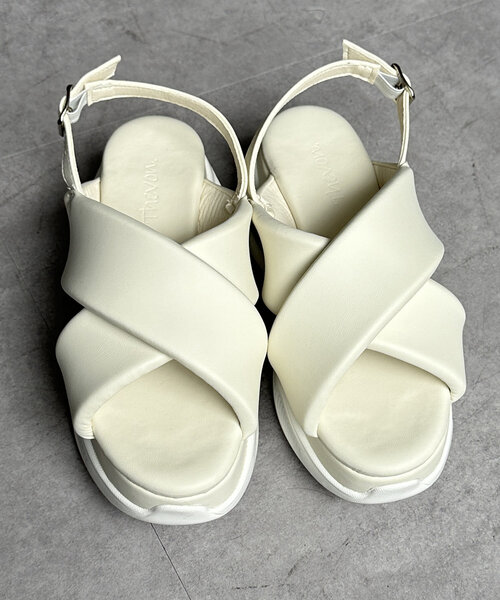 Thevon（ゼボン）の「厚底サンダル（サンダル・レディース・ブラック/アイボリー・M/L）」の4枚目の写真