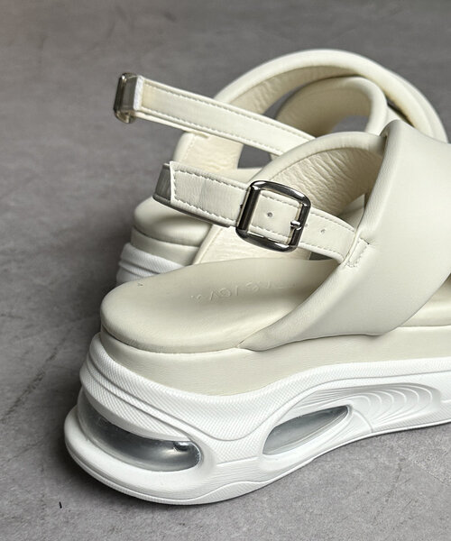 Thevon（ゼボン）の「厚底サンダル（サンダル・レディース・ブラック/アイボリー・M/L）」の18枚目の写真