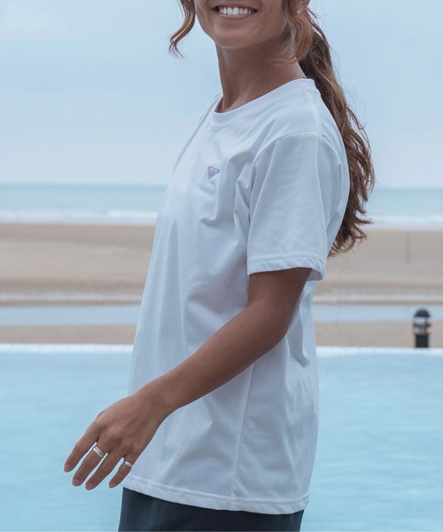 ROXY(ロキシー)の「HISTORICAL LOGO /ロキシーバックプリント半袖ラッシュガード(水着)(ラッシュガード・レディース・ホワイト/ブラック/ベージュ/グリーン・SMALL/MEDIUM/LARGE)」の10枚目の写真
