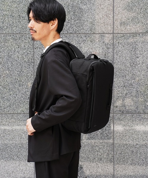 BAYBLO（ベイブロ）の「(LF)【：： fulcro 】【Essence M】15ポケット/19L PC収納 バックパック（バックパック/リュック・メンズ・ブラック・ONE SIZE）」の4枚目の写真