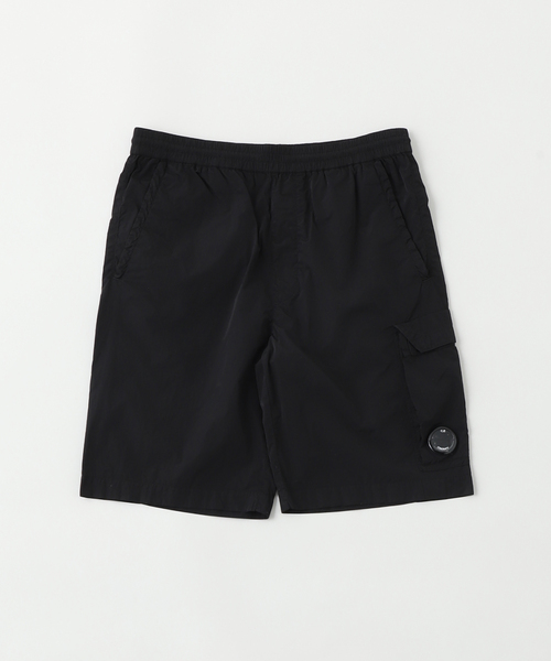 C.P. COMPANY(シーピーカンパニー)の「C.P. Company / シーピーカンパニー CHROME-R CARGO SHORTS 51223049(カーゴパンツ・メンズ・ブラック・46/48)」の1枚目の写真
