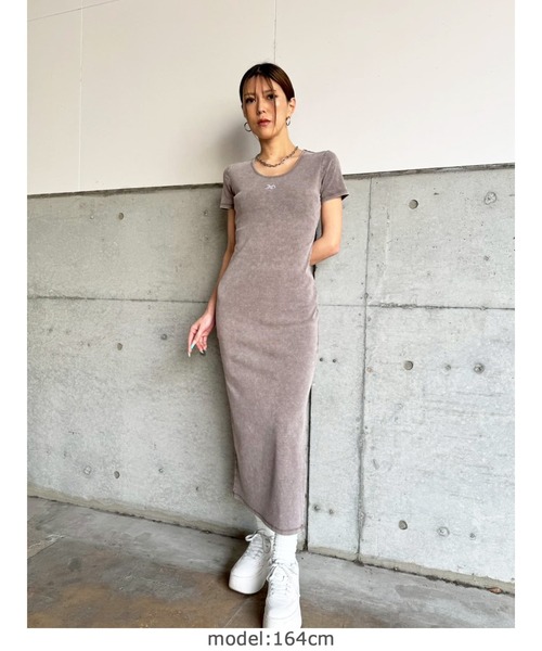 EGOIST（エゴイスト）の「加工タイトロングワンピース（ワンピース・レディース・ブラック/ブラウン・FREE）」の8枚目の写真