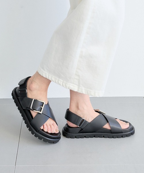 Mazell（マゼル）の「Mazell / クロスベルトサンダル（サンダル・レディース・ブラック/キャメル・L/M/S/LL）」の9枚目の写真