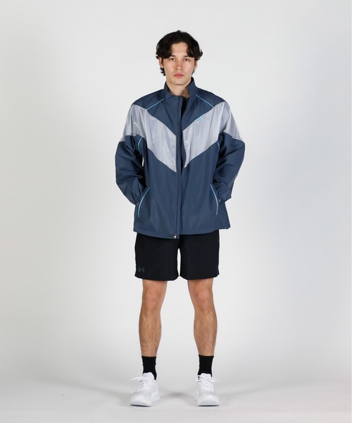 UNDER ARMOUR(アンダーアーマー)の「UAシアー ウーブン フルジップ ジャケット(ライフスタイル/メンズ)(その他アウター・メンズ・チャコールグレー・2XL/S/L/XL/M)」の10枚目の写真