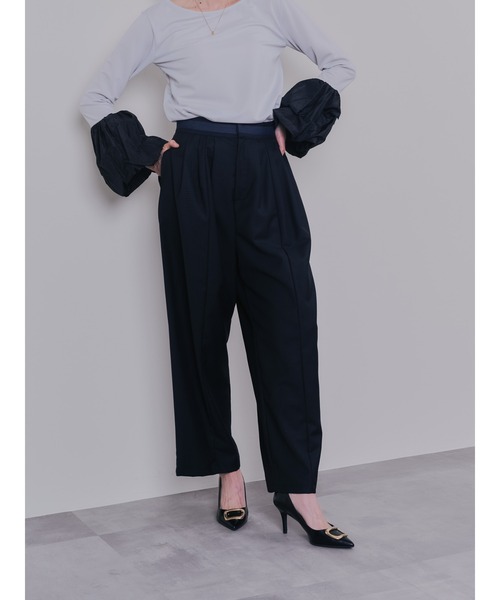 DOLLUPOOPS(ドールアップウップス)の「マーベストライクタックボリュームパンツ(スラックス・レディース・ブラック/ベージュ・38)」の2枚目の写真