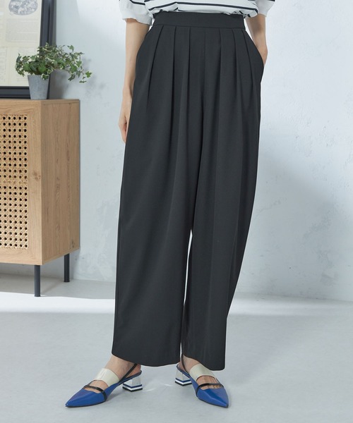 GALLORIA（ギャローリア）の「タックカーブパンツ（その他パンツ・レディース・トップグレー/ブラック・LL/S/M/L）」の3枚目の写真