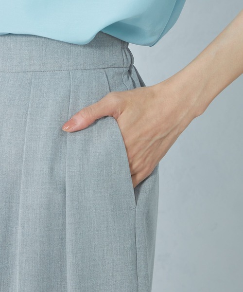 GALLORIA（ギャローリア）の「タックカーブパンツ（その他パンツ・レディース・トップグレー/ブラック・LL/S/M/L）」の7枚目の写真