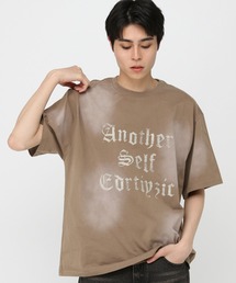 3.3 Field Trip （3.3フィールドトリップ）の「3.3 Field Trip／ゴシックロゴブラシT（Tシャツ/カットソー）」
