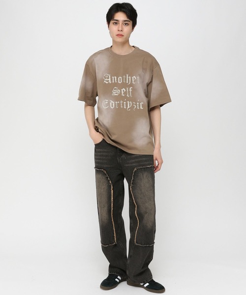 3.3 Field Trip （3.3フィールドトリップ）の「3.3 Field Trip／ゴシックロゴブラシT（Tシャツ/カットソー・メンズ・ホワイト/ブラック/ブラウン・MEDIUM/LARGE）」の13枚目の写真