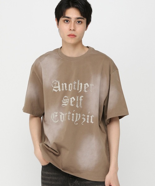 3.3 Field Trip （3.3フィールドトリップ）の「3.3 Field Trip／ゴシックロゴブラシT（Tシャツ/カットソー・メンズ・ホワイト/ブラック/ブラウン・MEDIUM/LARGE）」の16枚目の写真