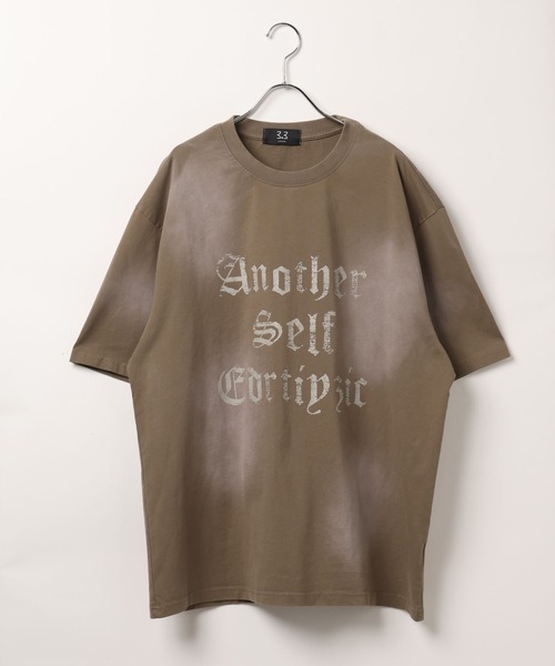 3.3 Field Trip （3.3フィールドトリップ）の「3.3 Field Trip／ゴシックロゴブラシT（Tシャツ/カットソー・メンズ・ホワイト/ブラック/ブラウン・MEDIUM/LARGE）」の18枚目の写真