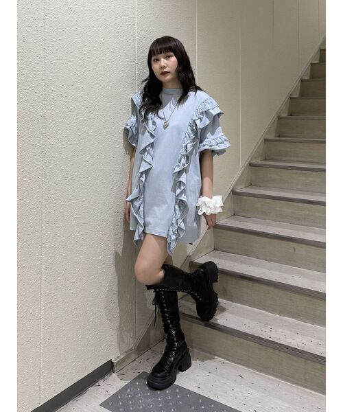 jouetie（ジュエティ）の「フリルドッキングルーズTシャツ（Tシャツ/カットソー・レディース・ブラック/オフホワイト/ブルー・MEDIUM）」の4枚目の写真