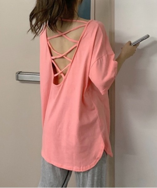 LADY LIKE(レディライク)の「バッククロスゆったりTシャツ(Tシャツ/カットソー・レディース・パープル/ホワイト/ピンク/ブラック・M)」の14枚目の写真
