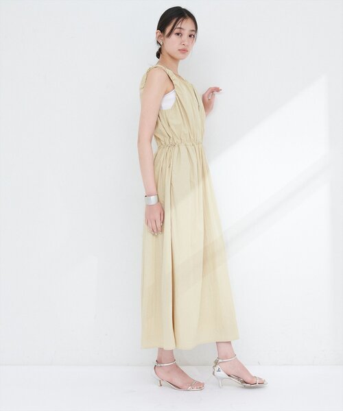 natural couture(ナチュラルクチュール)の「【mamamo】袖ギャザーウエストドロストワンピース(ワンピース・レディース・イエロー/ストライプ/ブラック・FREE)」の15枚目の写真