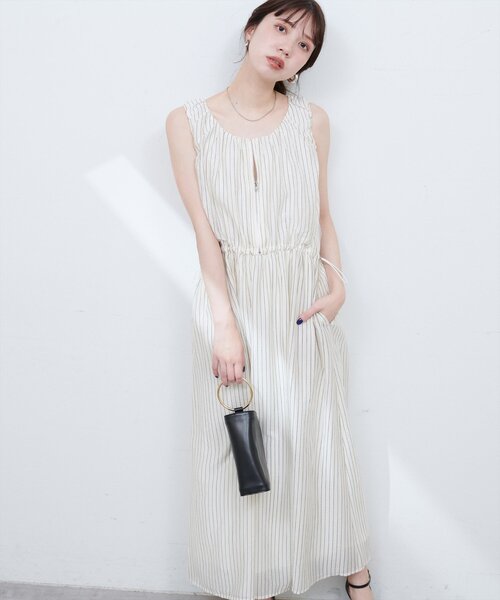 natural couture(ナチュラルクチュール)の「【mamamo】袖ギャザーウエストドロストワンピース(ワンピース・レディース・イエロー/ストライプ/ブラック・FREE)」の18枚目の写真