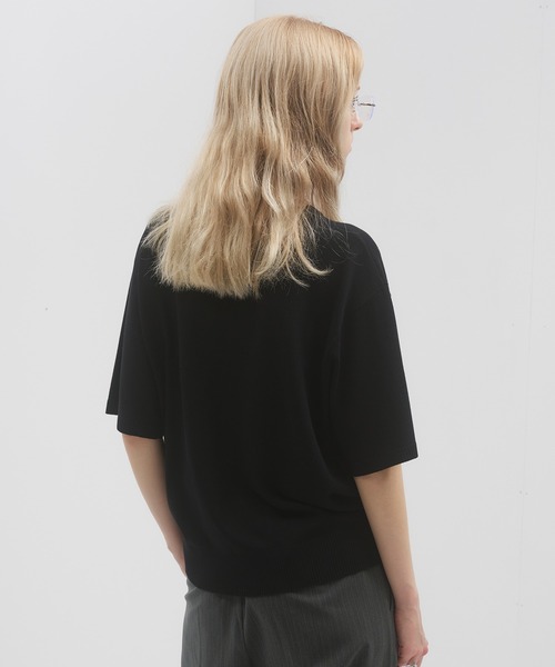 SELLE GLANT（セレグランテ）の「HENLEY NECK HIGH GAUGE SUMMER KNIT T/ヘンリーネックハイゲージサマーニットT（ニット/セーター・メンズ・ブラック/グレー/チャコールグレー・SMALL/MEDIUM/LARGE）」の6枚目の写真