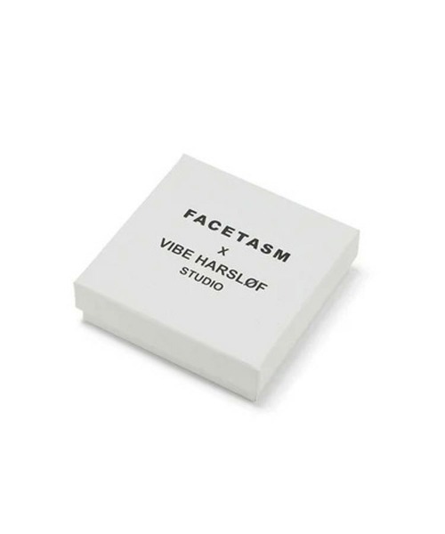 FACETASM（ファセッタズム）の「【FACETASM】FACETASM×Vibe Harslof PEACE NECKLACE / ゴールド [KR-AC-U09]（ネックレス・メンズ・ゴールド・ONESIZE）」の7枚目の写真