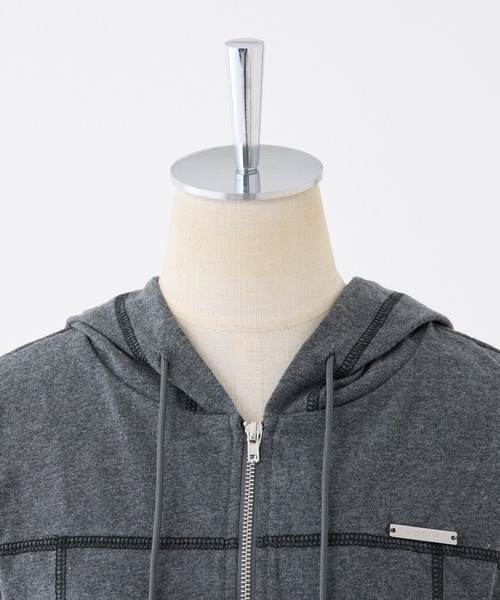 セットアップで着られる/プレート付きダブルジップパーカー（パーカー