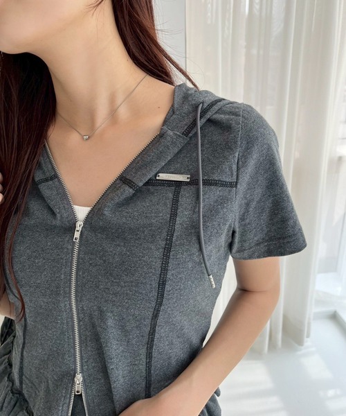 one after another NICE CLAUP（ワンアフターアナザーナイスクラップ）の「セットアップで着られる/プレート付きダブルジップパーカー（パーカー・レディース・杢グレー/チャコールグレー/オフホワイト/ピンク・FREE）」の16枚目の写真