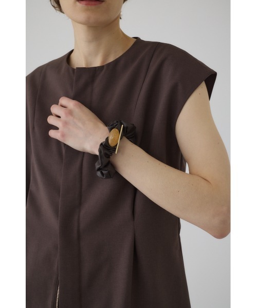 RIM.ARK（リムアーク）の「Natural stone scrunchie ナチュラル