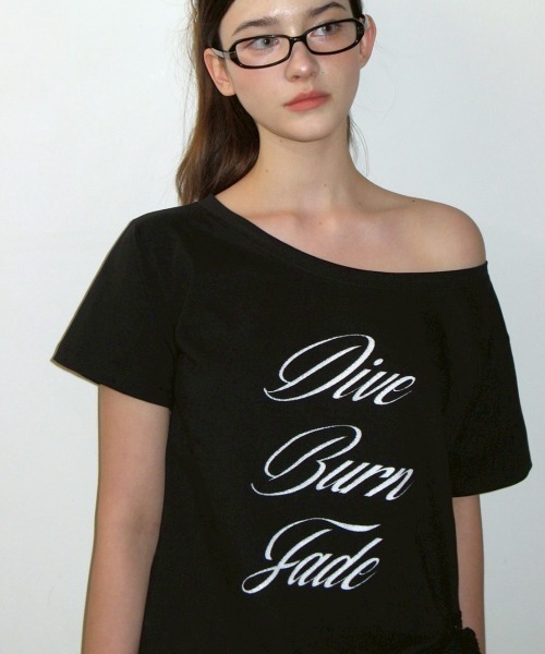 トップス CRANK Lace String Off Shoulder Top_White CRANK】LACE STRING OFF SHOULDER TOP（Tシャツ/カットソー
