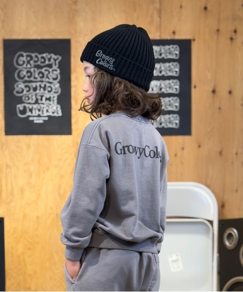 GROOVY COLORS(グルービーカラーズ)の「Overdye Sweat Shirt(スウェット・キッズ・グレー・125/115)」の4枚目の写真