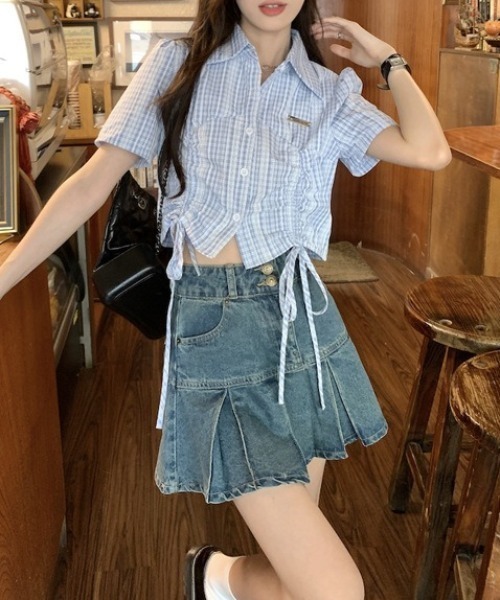 SHEPP(シープ)の「ドロスト シャーリングクロップド チェック シャツ(シャツ/ブラウス・レディース・ライトブルー・M)」の1枚目の写真