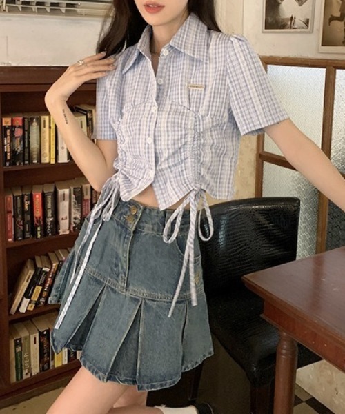 SHEPP(シープ)の「ドロスト シャーリングクロップド チェック シャツ(シャツ/ブラウス・レディース・ライトブルー・M)」の6枚目の写真