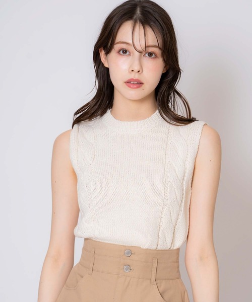 NOELA(ノエラ)の「ケーブルノースリニット(ニット/セーター・レディース・ネイビー/オフホワイト/グレー・フリー)」の1枚目の写真