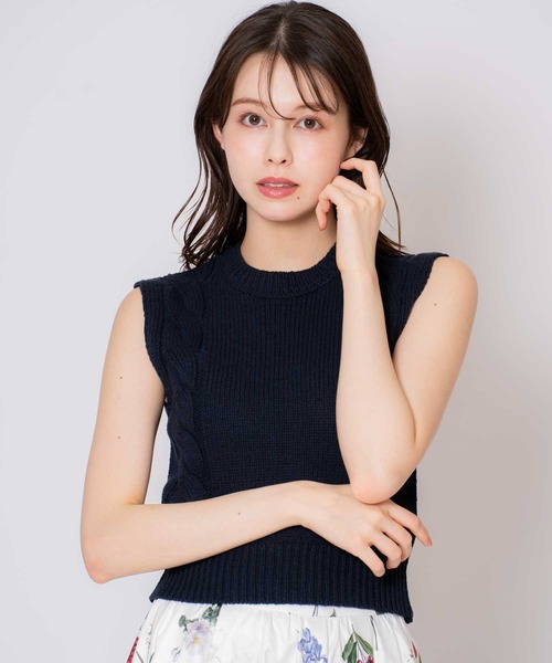 NOELA(ノエラ)の「ケーブルノースリニット(ニット/セーター・レディース・ネイビー/オフホワイト/グレー・フリー)」の16枚目の写真