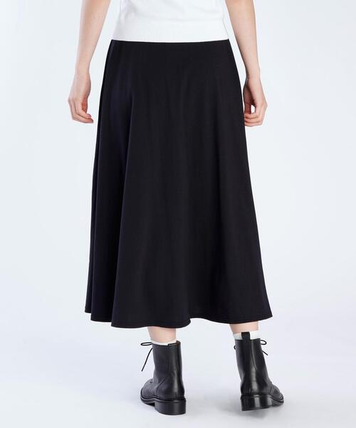 agnes b.（アニエスベー）の「コットン ロング フレアスカート ”Milaine”（スカート・レディース・ネイビー・2/1）」の4枚目の写真