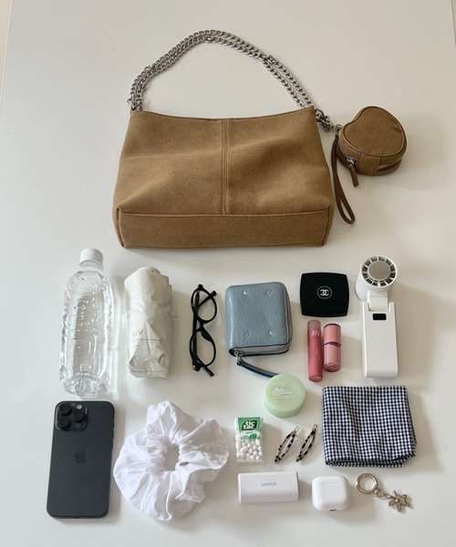 GIUNON（ジウノン）の「2way heart chain bag / 2wayハートチェーンバッグ（ショルダーバッグ・レディース・ブラック/クリーム/ブルー/ブラウン・FREE）」の14枚目の写真