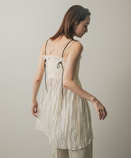 SENSE OF PLACE by URBAN RESEARCH（センスオブプレイスバイアーバンリサーチ）の「シャーリングプリーツミニワンピース（ワンピース・レディース・アイボリー/ブラック/ブラウン・ONE）」の5枚目の写真