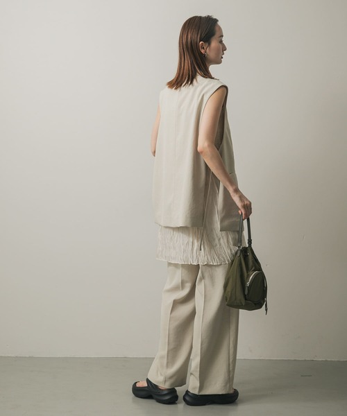 SENSE OF PLACE by URBAN RESEARCH（センスオブプレイスバイアーバンリサーチ）の「シャーリングプリーツミニワンピース（ワンピース・レディース・アイボリー/ブラック/ブラウン・ONE）」の7枚目の写真