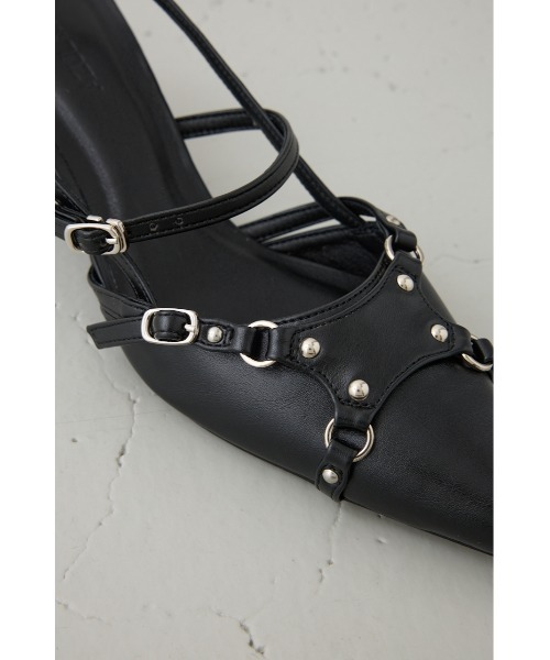 AZUL by moussy（アズールバイマウジー）の「ポインテッドベルトデザインパンプス（パンプス・レディース・ブラウン/ブラック・SMALL/MEDIUM/LARGE）」の12枚目の写真