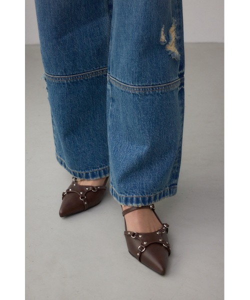 AZUL by moussy（アズールバイマウジー）の「ポインテッドベルトデザインパンプス（パンプス・レディース・ブラウン/ブラック・SMALL/MEDIUM/LARGE）」の14枚目の写真