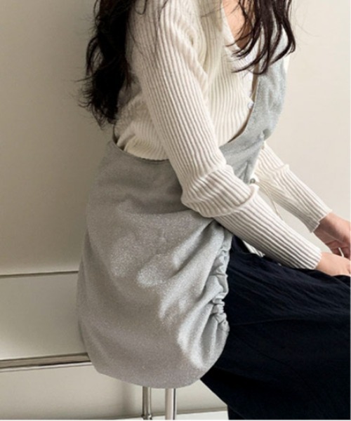 SHEPP(シープ)の「A4サイズ対応/ グリッターギャザーショルダートートバッグ(ショルダーバッグ・レディース・グレー/シルバー/ブラック・F)」の7枚目の写真