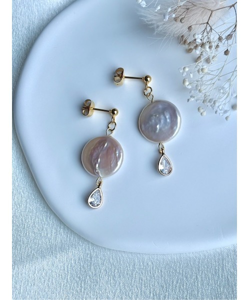 tone(トーン)の「【SOARM】上品な15mm淡水パールとしずくのジルコニアピアス(MA)(ピアス(両耳用)・レディース・ゴールド・FREE)」の1枚目の写真