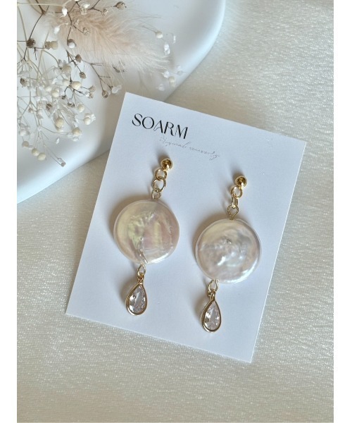 tone(トーン)の「【SOARM】上品な15mm淡水パールとしずくのジルコニアピアス(MA)(ピアス(両耳用)・レディース・ゴールド・FREE)」の4枚目の写真