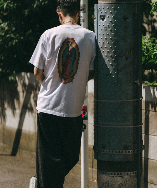 Subciety（サブサエティ）の「Maria tee（Tシャツ/カットソー・メンズ・ブラック/ホワイト・MEDIUM/SMALL/XX-LARGE/X-LARGE/LARGE）」の11枚目の写真